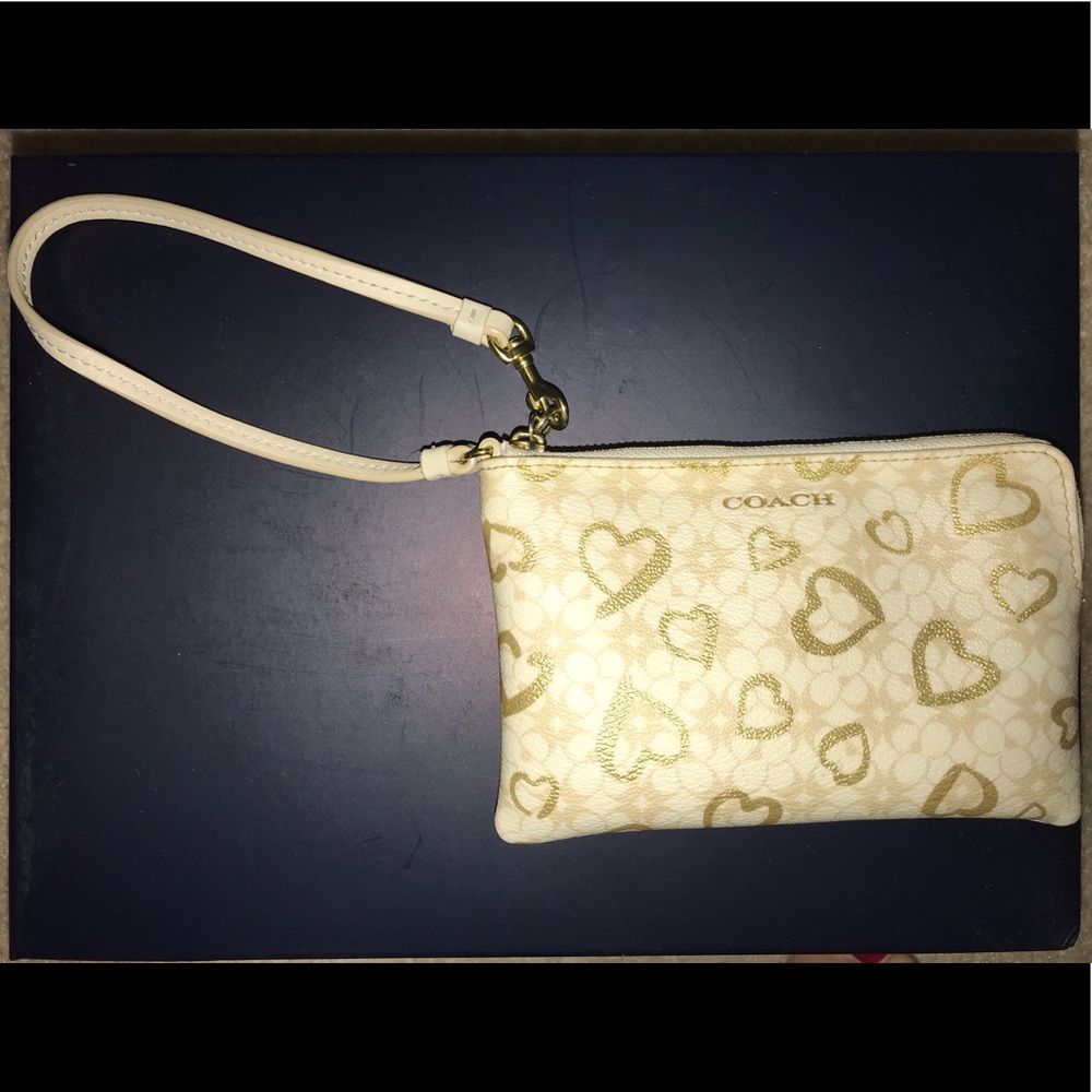 Coach Boxed Hearts Wristlet - Picture 2 of 3